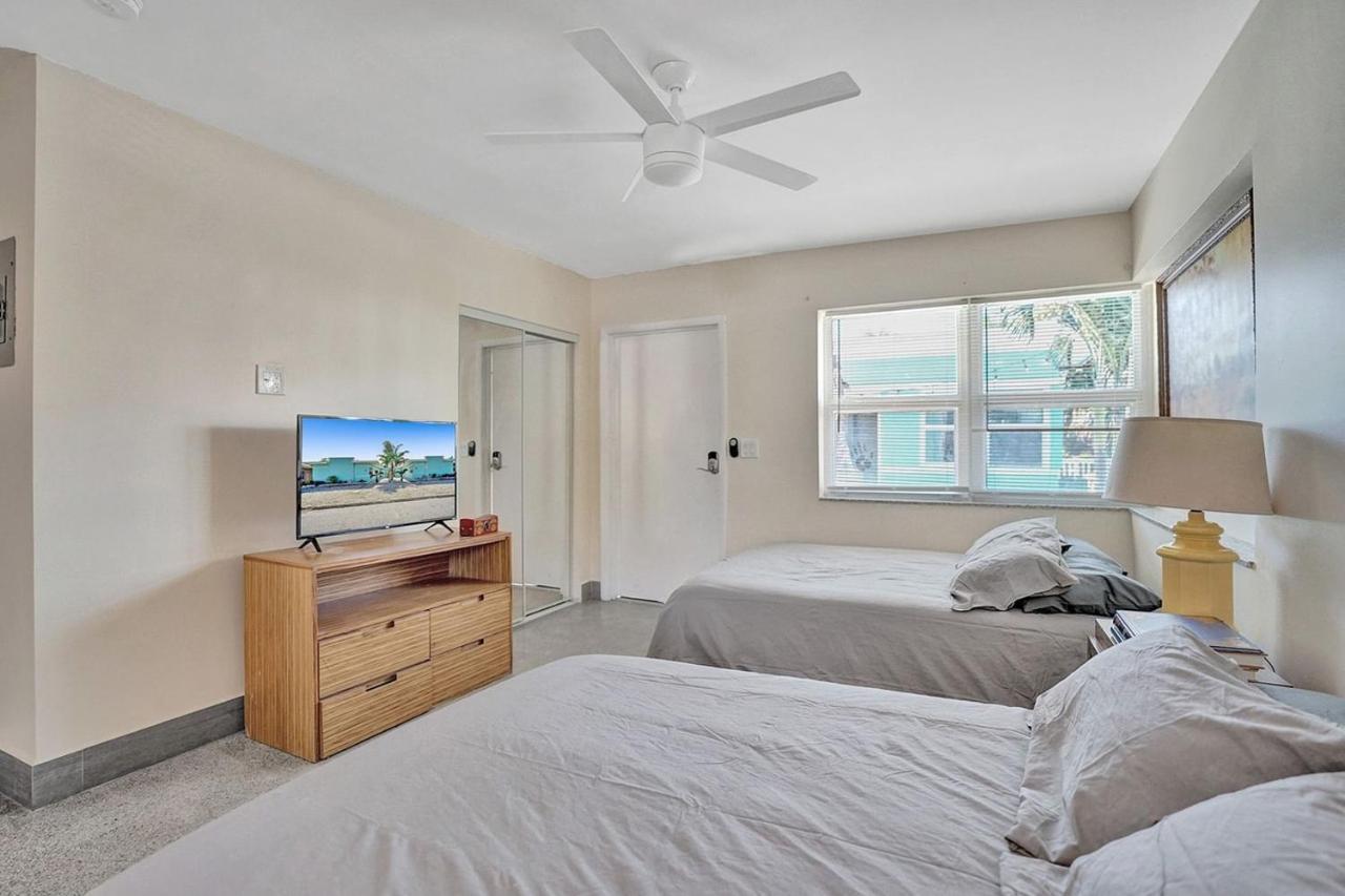 Downtown Hollywood Holiday Retreat Dania Beach Διαμέρισμα Εξωτερικό φωτογραφία